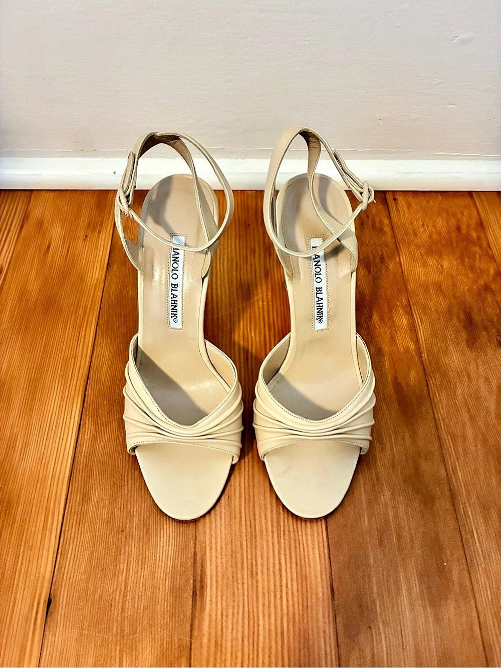 Manolo Blahnik Strappy Heels US 6